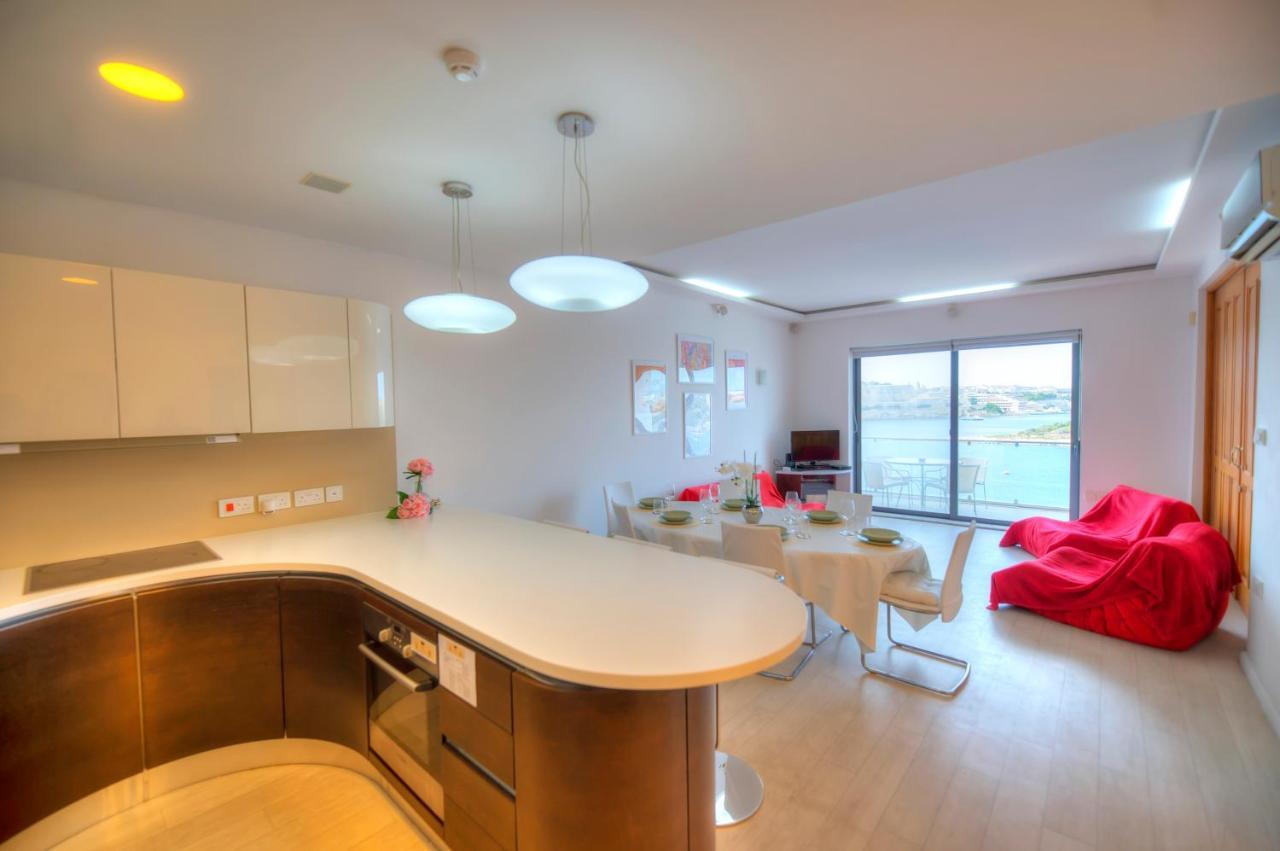 Bright And Spacious 3 Bedroom Apartment With Breathtaking Views - Goslm-5 Sliema Luaran gambar