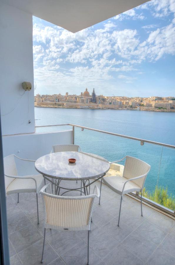 Bright And Spacious 3 Bedroom Apartment With Breathtaking Views - Goslm-5 Sliema Luaran gambar