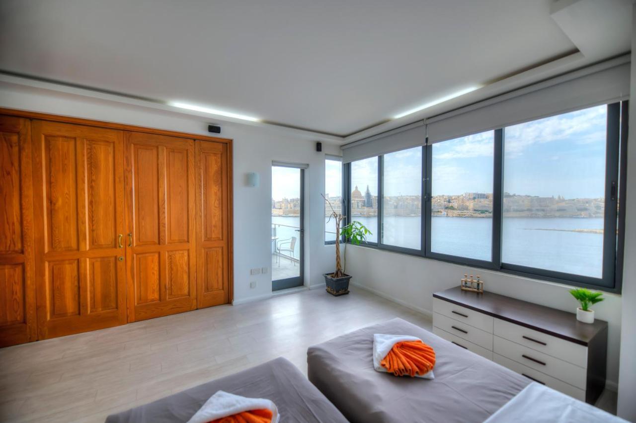 Bright And Spacious 3 Bedroom Apartment With Breathtaking Views - Goslm-5 Sliema Luaran gambar