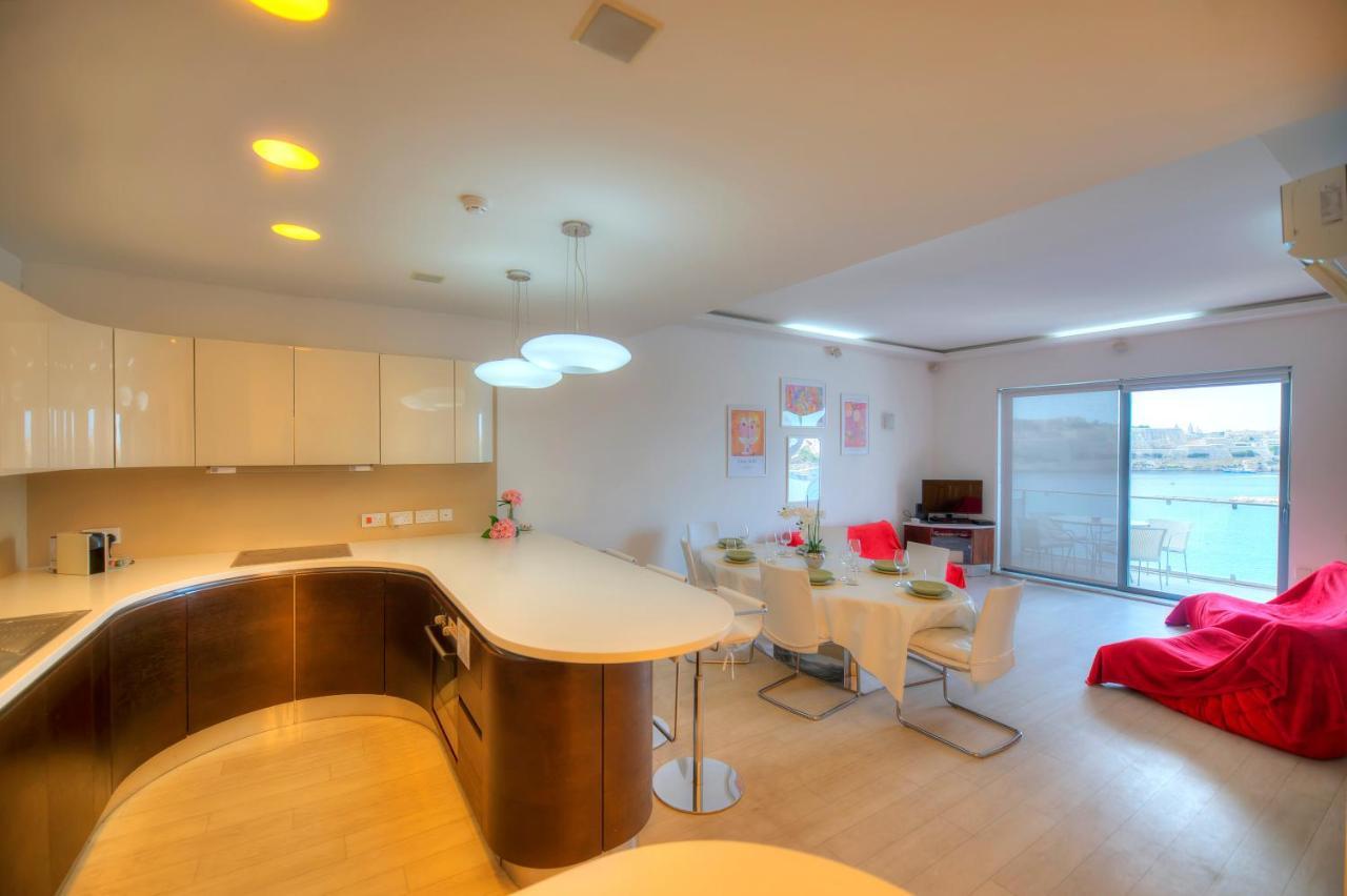 Bright And Spacious 3 Bedroom Apartment With Breathtaking Views - Goslm-5 Sliema Luaran gambar