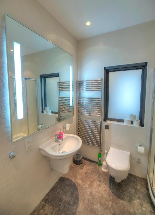 Bright And Spacious 3 Bedroom Apartment With Breathtaking Views - Goslm-5 Sliema Luaran gambar